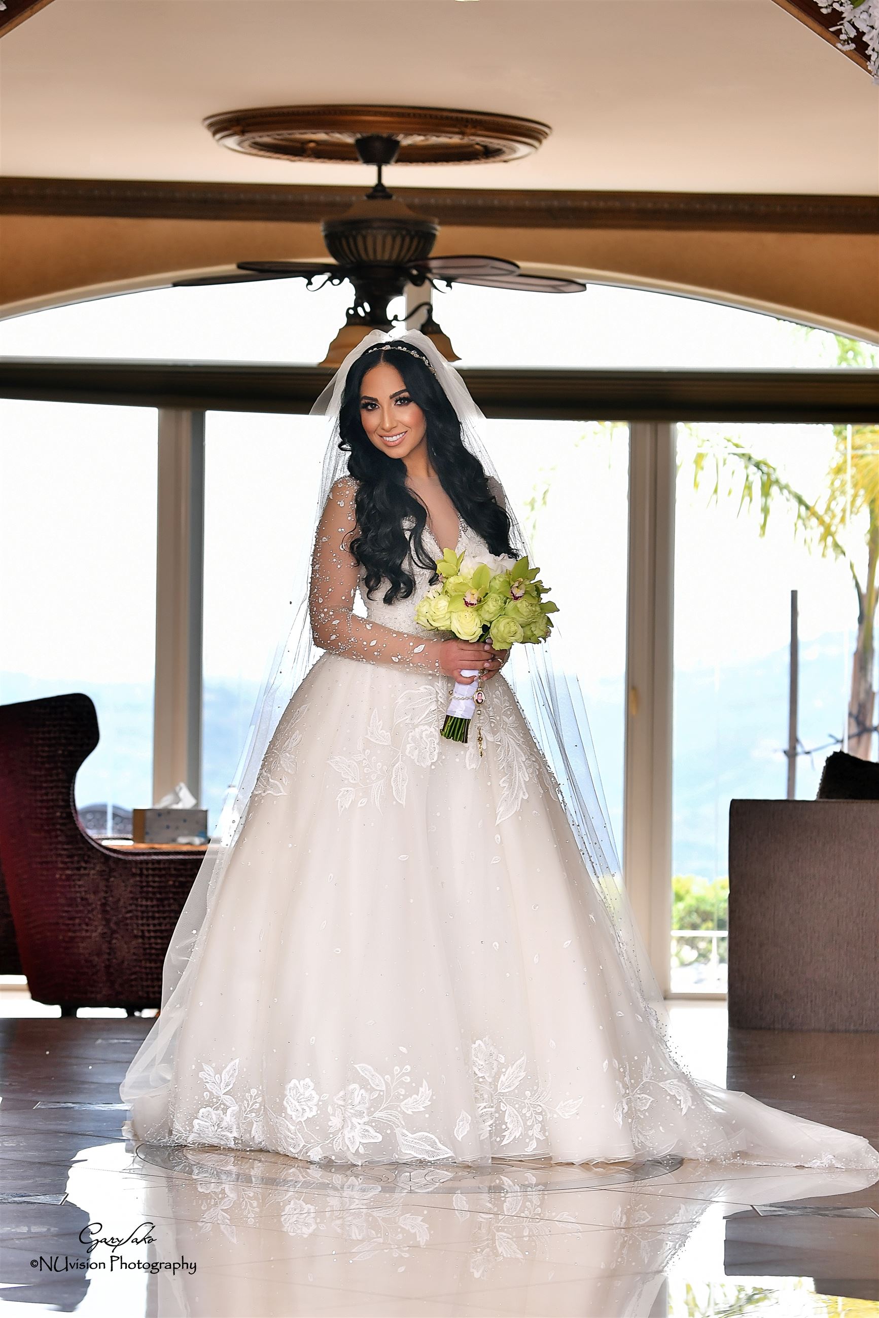 Sylvia gets married in Ines Di Santo!. Desktop Image