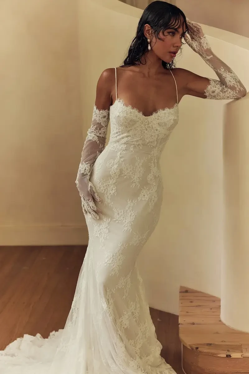 Trending Bridal Style Inspiration: Gloves Image