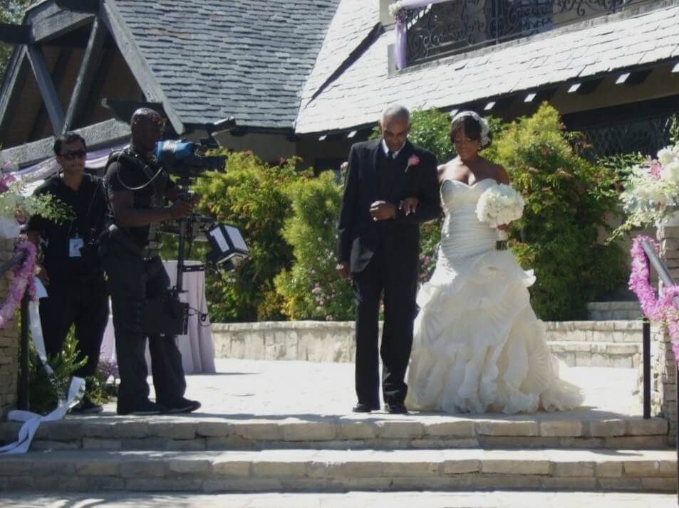 Niecy Nash walks down the aisle at her wedding