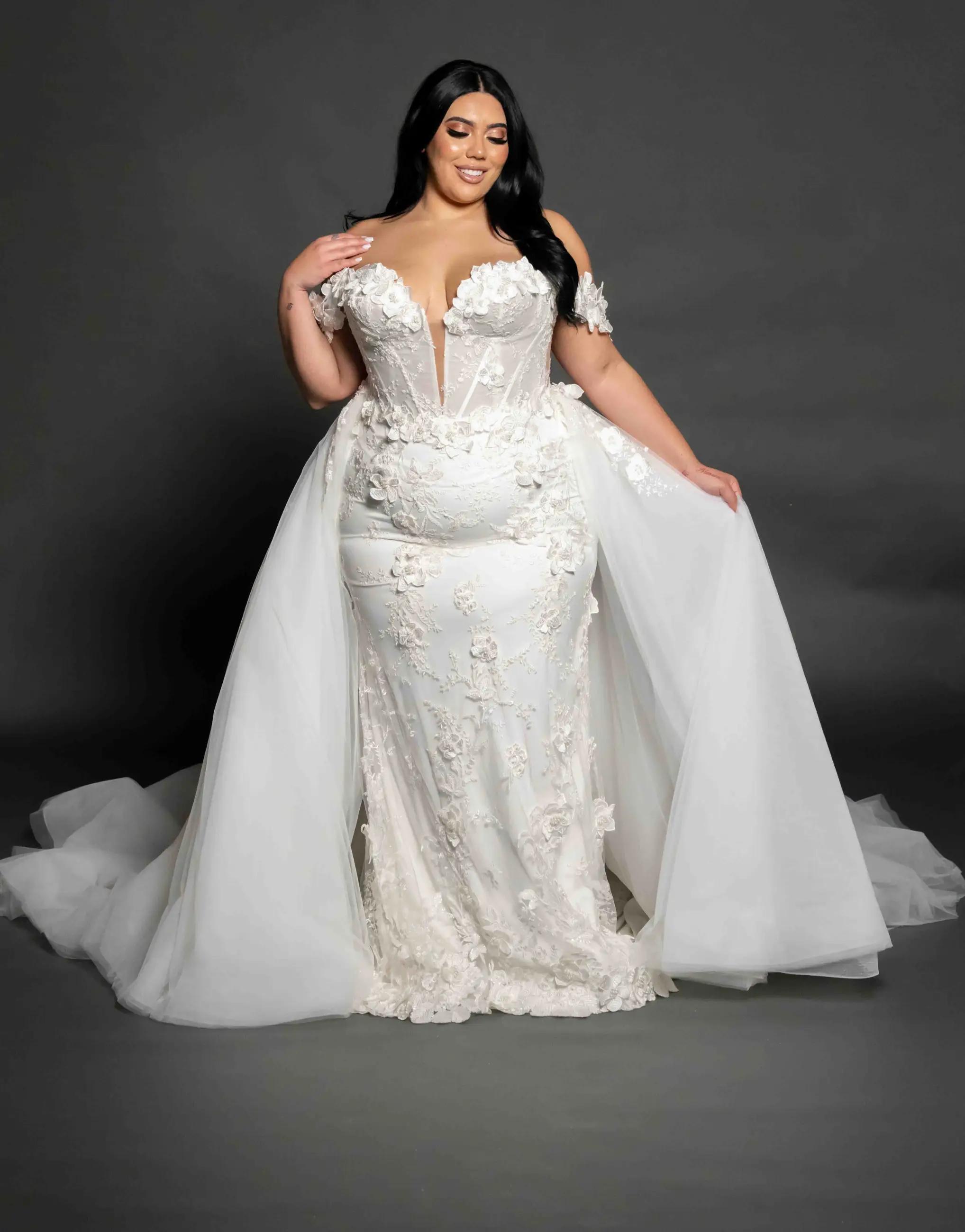 Leah De Gloria+ Wedding Dress