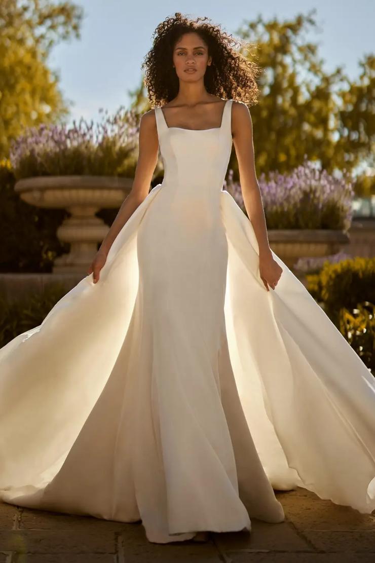 Ines Di Santo: Luxury Wedding Dresses, Bridal Accessories & Loungewear