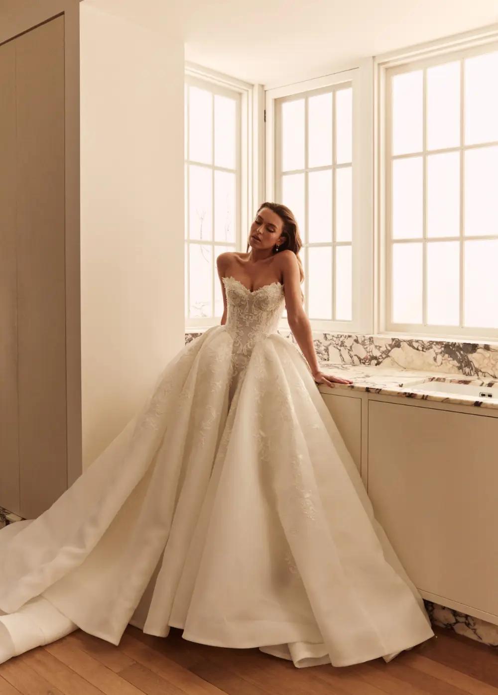 Leah De Gloria Lovella Bridal